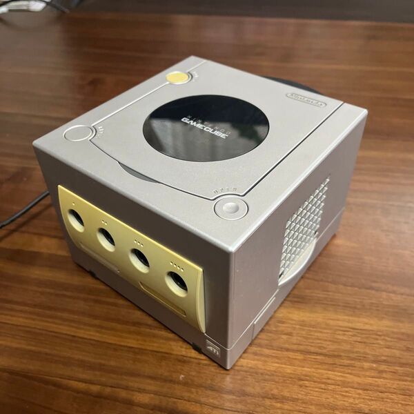 ゲームキューブ Nintendo 任天堂 DOL-001