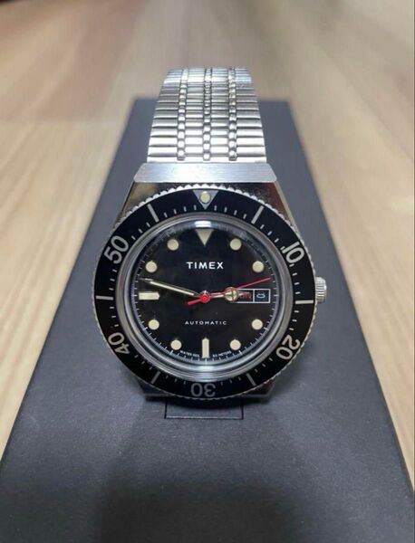 TIMEX 自動巻き ブラックダイヤル 腕時計