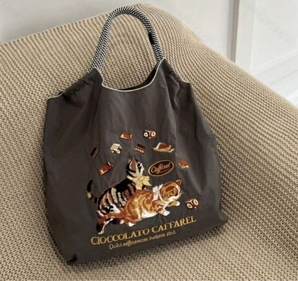 トートバッグ エコバッグ 猫 ねこ かわいい レディース 軽量 Mサイズ 刺繍 肩掛け 肩かけ 手提げ かばん サブバッグ ネコ