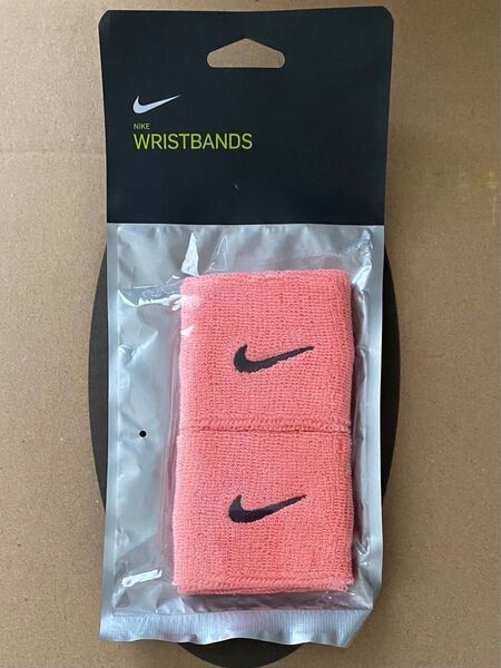 NIKE ナイキ スウッシュ リストバンド ピンク