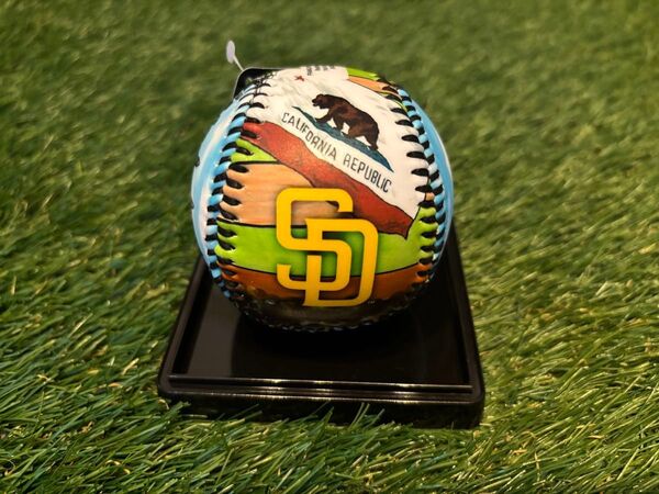 サンディエゴ・パドレス デザインボール MLB公式 ※タグ付き