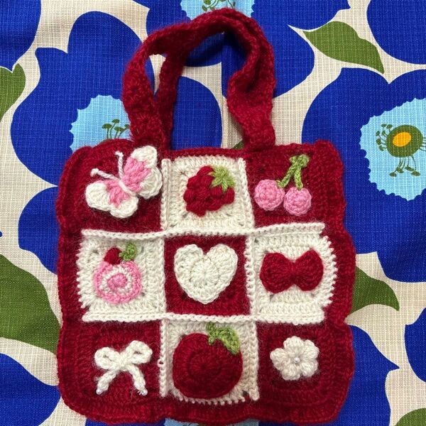 ハンドメイド 編み物 手提げバッグ 手編み かぎ針編みモチーフのバック モチーフつなぎ
