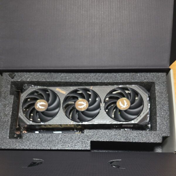 ZOTAC RTX5070 12GB