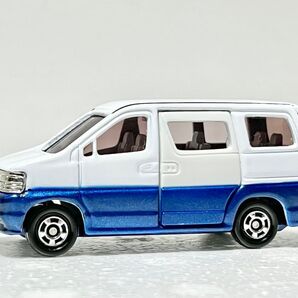 【トミカ】ニッサン・ E50系 エルグランド いすゞ・ファーゴ フィリー 日産
