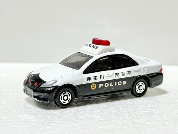 【トミカ】トヨタ・200系クラウン 警らパトカー 神奈川県警 警察車両 緊急車両