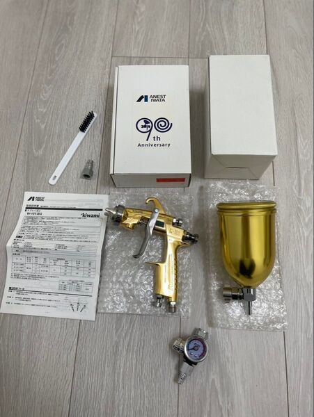 アネスト岩田 90周年限定記念モデルイエローゴールドメッキ仕様極みkiwamiスプレーガン/カップセットアネスト岩田メーター