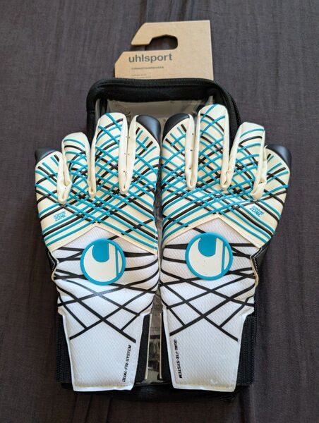 uhlsport キーパーグローブ 新品未使用 アブソルートグリップ タイト ハーフネガティブ