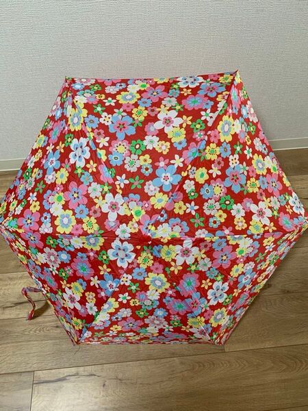 キャスキッドソンcath kidston 折り畳み傘 超軽量 鮮やかな花柄