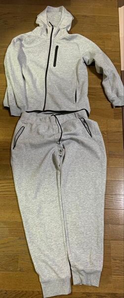 ユニクロ UNIQLO セットアップ 上下セット 上XL 下L グレー ジャージ スウェット