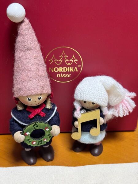ノルディカニッセ リースを持った女の子 音符を持った女の子 セット価格【新品】最終価格です。