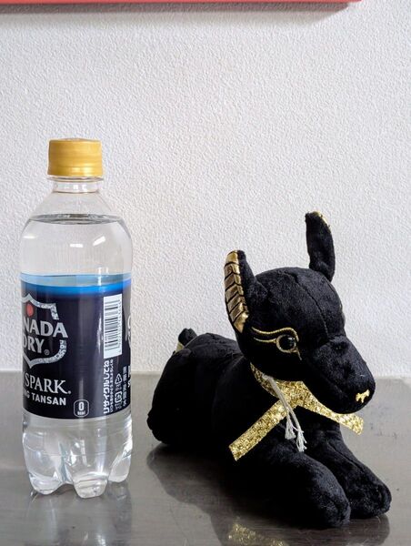古代エジプト アヌビス神 ぬいぐるみ 犬の神 ウィーン美術史美術館で購入 未使用 インテリア 置物