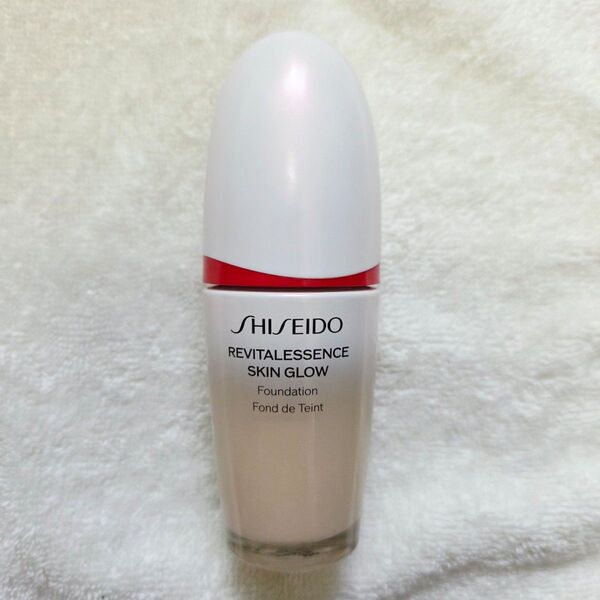 資生堂(SHISEIDO) エッセンス スキングロウ ファンデーション 30ml 130 Opal