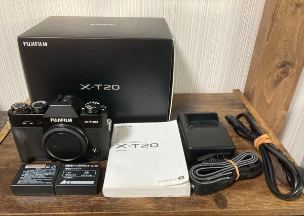 富士フイルム FUJIFILM X-T20 ボディ ブラック ミラーレスカメラ
