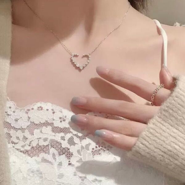 ハート型 ラインストーンネックレス シルバー ペンダント ネックレス ハート プレゼント ホワイトデー お返し カジュアル 可愛い