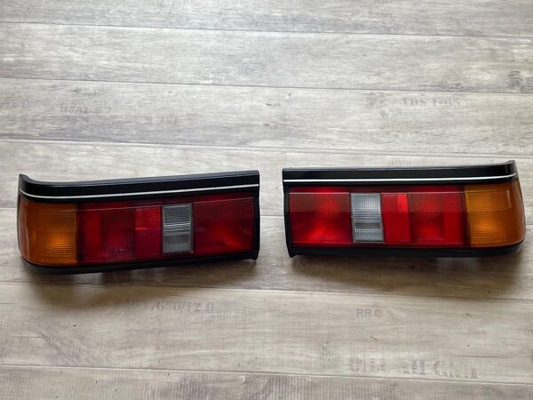 AE86 後期 テールランプ レビン 左右セット