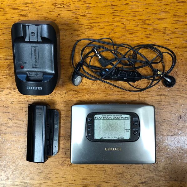 AIWA アイワ HS-PX1000 カセットボーイ チタン製 ポータブルカセットプレーヤー 不動 ジャンク 動作未確認 付属品