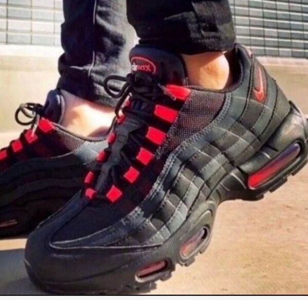 Nike Air Max 95 Black Laser Crimson