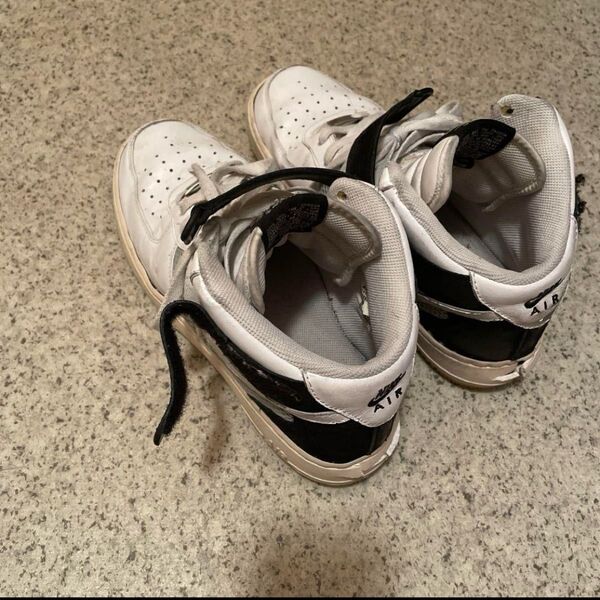 NIKE AIR FORCE 1 MID '07