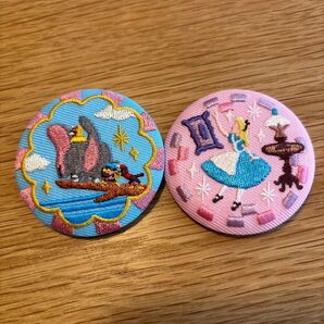ディズニー 刺繍缶バッジ アリス ダンボ