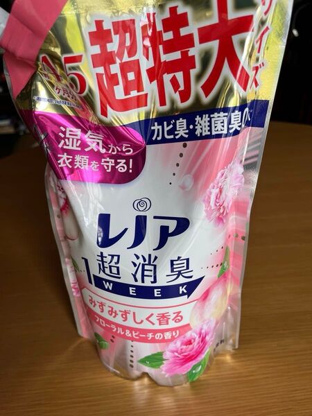 約4.5ヶ月分 レノア 超消臭1WEEK つめかえ用 超特大サイズ 1380ml