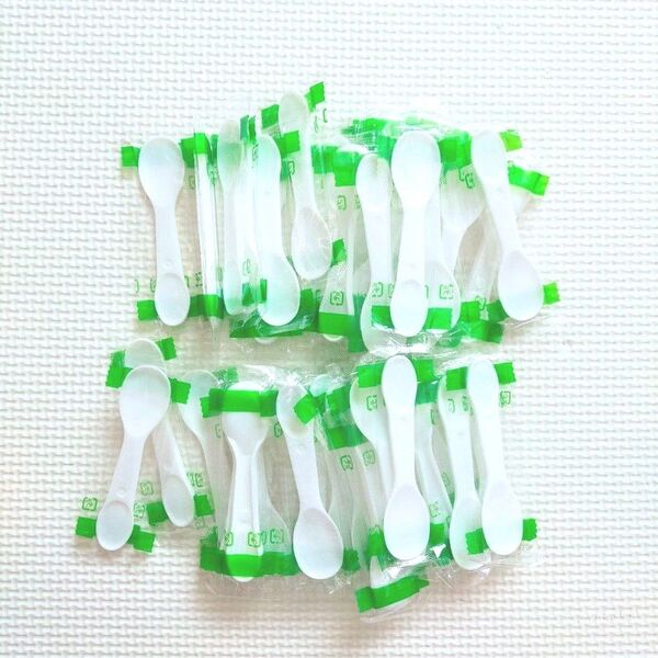 赤ちゃん 離乳食 使い捨てスプーン 40本 プラスチックスプーン まとめ売り 個包装 新品未使用 工作 図工