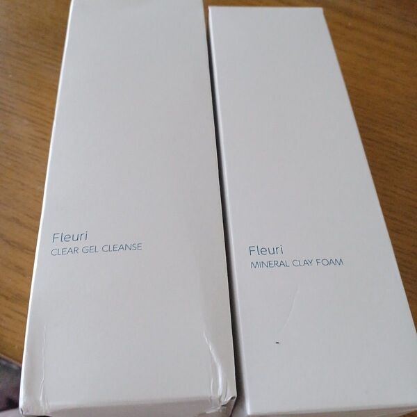 購入前にコメントください。フルリCLEAR GEL CLEANSE & MINERAL CLAY FOAM 2個セット