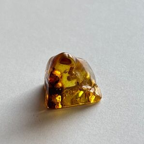 アンバー こはく 琥珀 コハク 天然石 ポリッシュ 0.9g