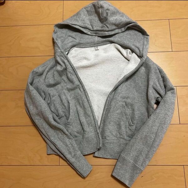 UNIQLO パーカー グレー