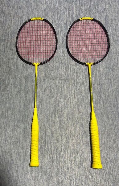 【ほぼ新品】YONEX ナノフレア1000Z 3UG5 × 2