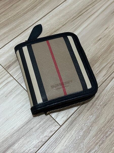 Burberry バーバリー コンパクト二つ折り財布 アイコンストライプ ミニウォレット