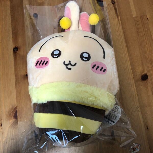 ちいかわうさぎ ハチさんBIGぬいぐるみ 新品