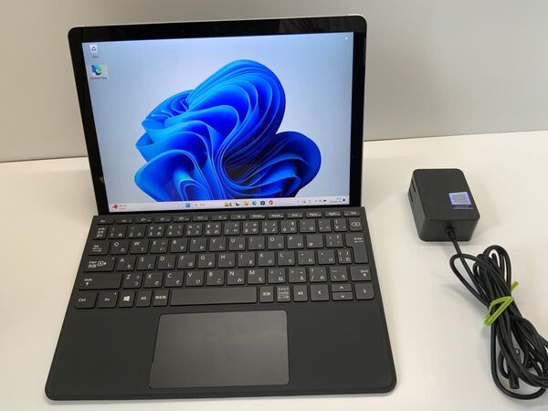 美品 Surface Go2 Core m3 8GB 128GB LTE