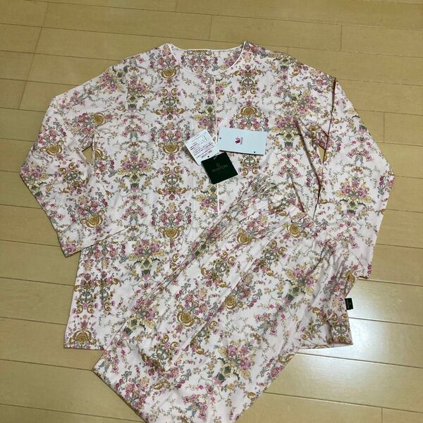 ミントン♪新品 長袖高級パジャマ Mサイズ ワコール 襟無し前開き ピンク
