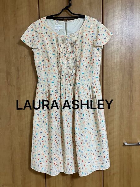 ローラアシュレイ キャンディ柄ワンピース