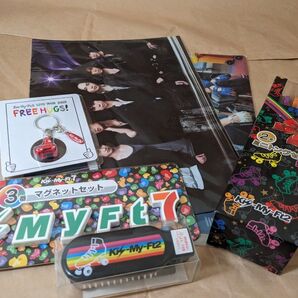 Kis-My-Ft2 グッズセット キーホルダー クリアファイル ヘアブラシ マグネット ミニトング セブン くじ ライブツアー