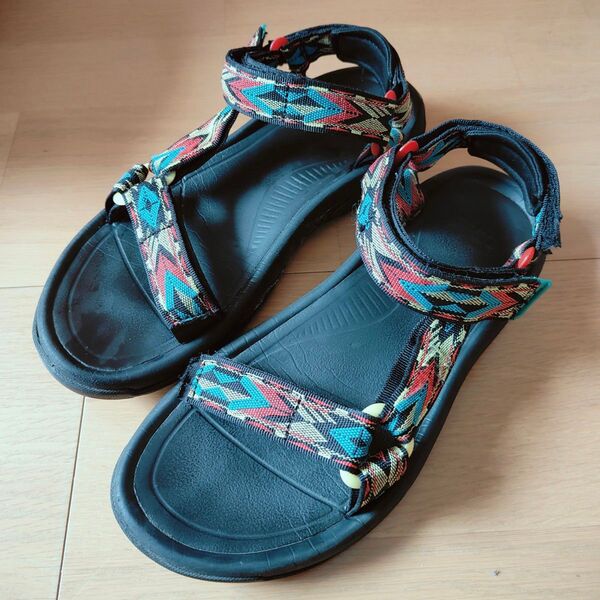 Teva テバ ハリケーンXLT2 27cm