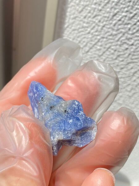 サファイア 結晶原石 希少 ルビー系 鉱物標本 コランダム 鋼玉 天然石置物 コレクション パワーストーン 鑑賞石 鉱石