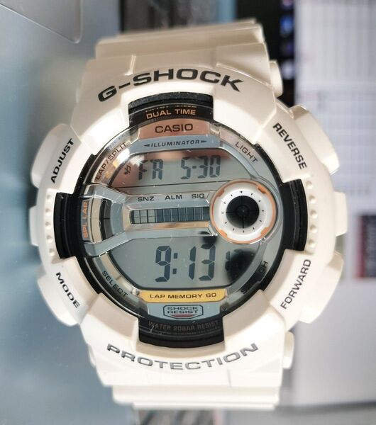 CASIO G-SHOCK 腕時計 ホワイト