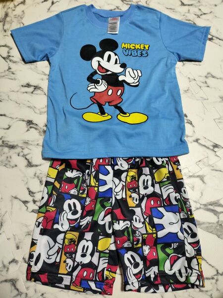 Disney ミッキーマウス Tシャツ&ハーフパンツ 上下セット