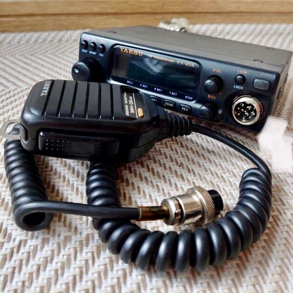 YAESU ヤエス FT-215 トランシーバー MH-26A8 付 動作品 FT-715 FT-212L FT-712L