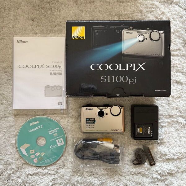 【動作確認済】Nikon ニコン COOLPIX クールピックス S1100pj レトロコンデジ シルバー デジカメ