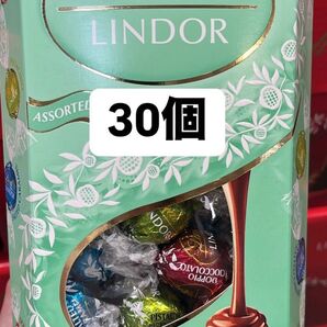 折り紙(2分の1) リンツ グリーンアソート リンドールチョコレート 30粒