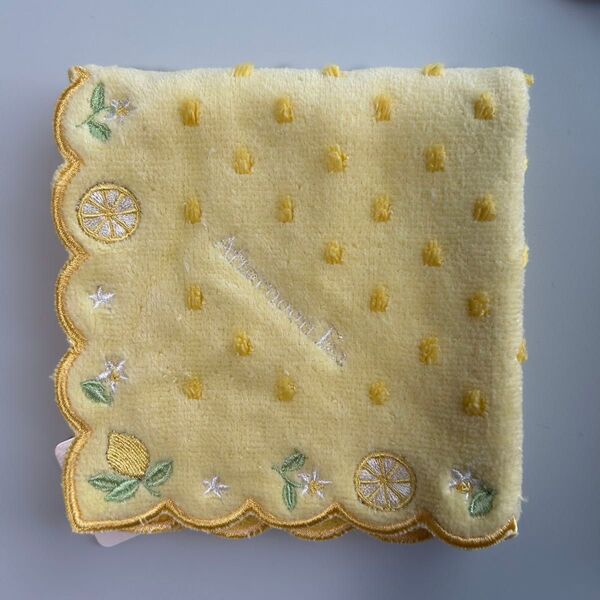 新品 アフタヌーンティー AfternoonTea タオルハンカチ ハンドタオル レモン イエロー 刺繍 ドット 総柄