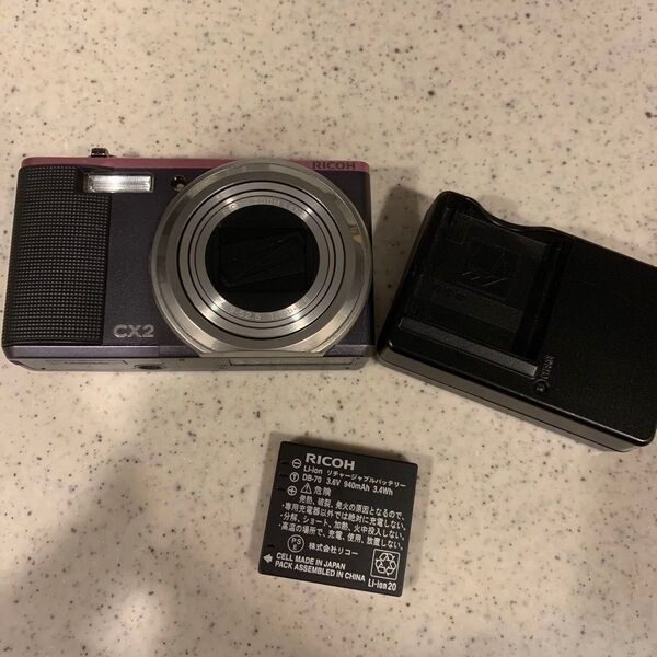 【未使用に近い】RICOH リコー CX2 デジタルカメラ グレーピンク コンパクトデジタルカメラ