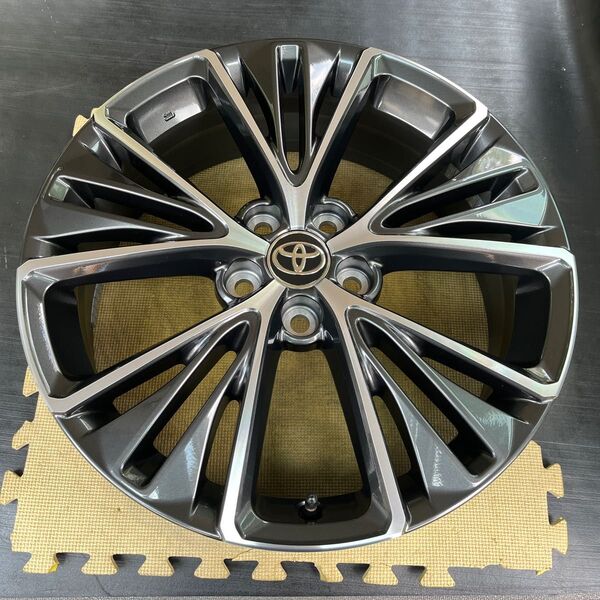 新車外し トヨタ 60系 プリウス 純正 ホイール1本 19インチ6.5J+40 切削光輝+ダークグレーメタリック A1