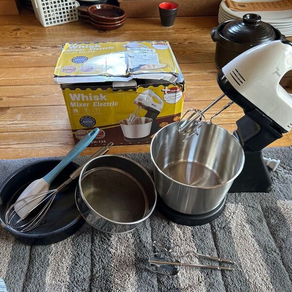 卓上Whisk ミニハンドミキサー7段階速度調整、未使用 EH-133 ケーキ作成道具付セット