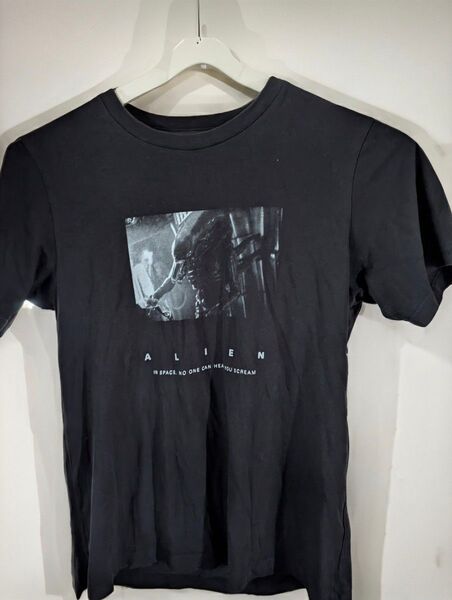 ユニクロ UT エイリアン Tシャツ L