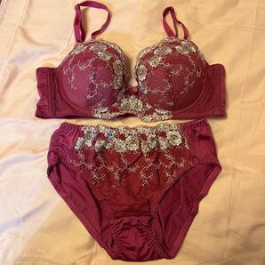 ブラジャーショーツセット◆新品未使用◆B80-L◆3/4カップ2段3列ホック◆チェリーレッド透けにくいローズピンク