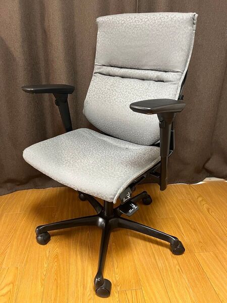 送料込 エルシオチェア オカムラ/okamura 可動肘付ハイバックチェア