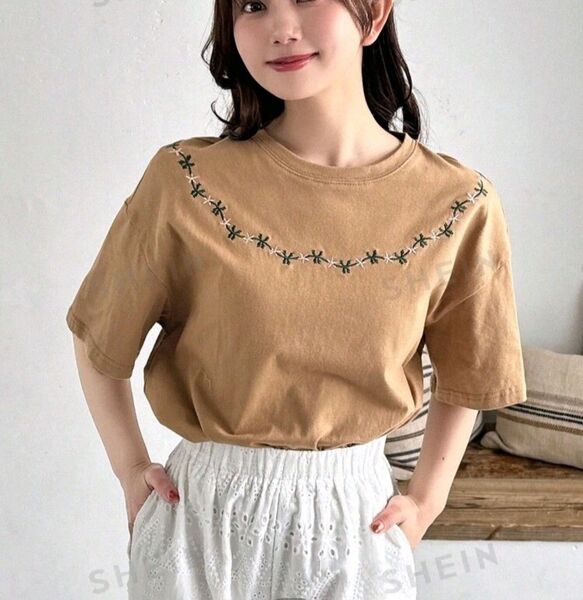 シーインSHEIN 花柄 刺繍 カットソー Tシャツ トップス 五分袖